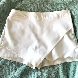 White skort